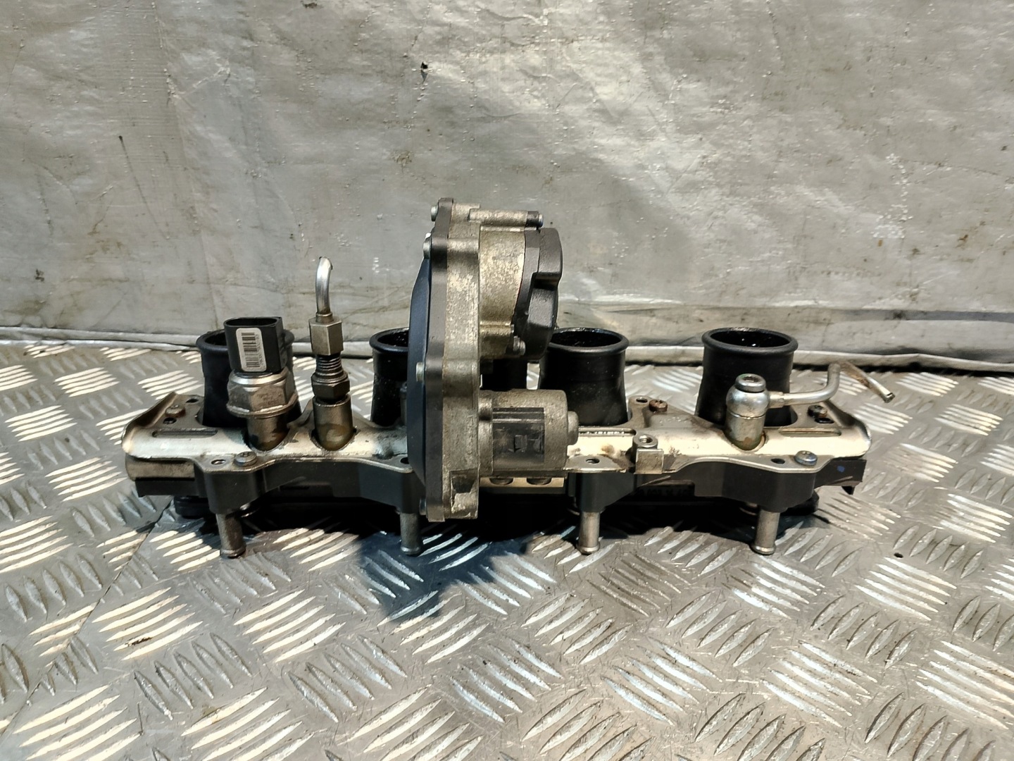 intake manifold + regulator KLAP VW PASSAT B6 2.0 FSI 150 KM 2900308501 VDO