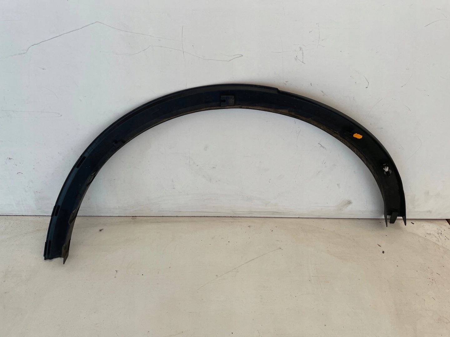 lista sárvédöt far hátso bal Ford Kuga Mk3