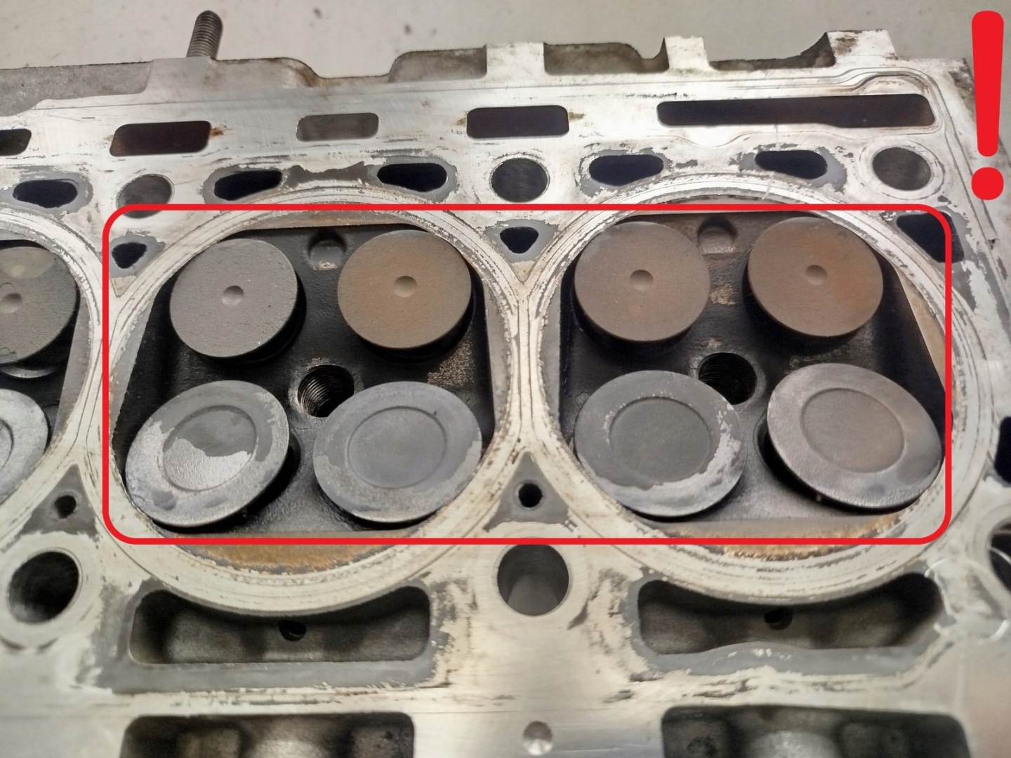 testata motore Renault 1640 7701475605 2.0 16v Turbo 2