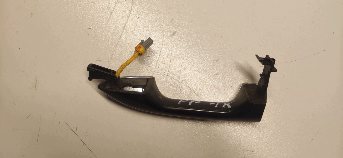 handle door right front KIA SPORTAGE IV colour 1K CHROM KEYLESS GO 15