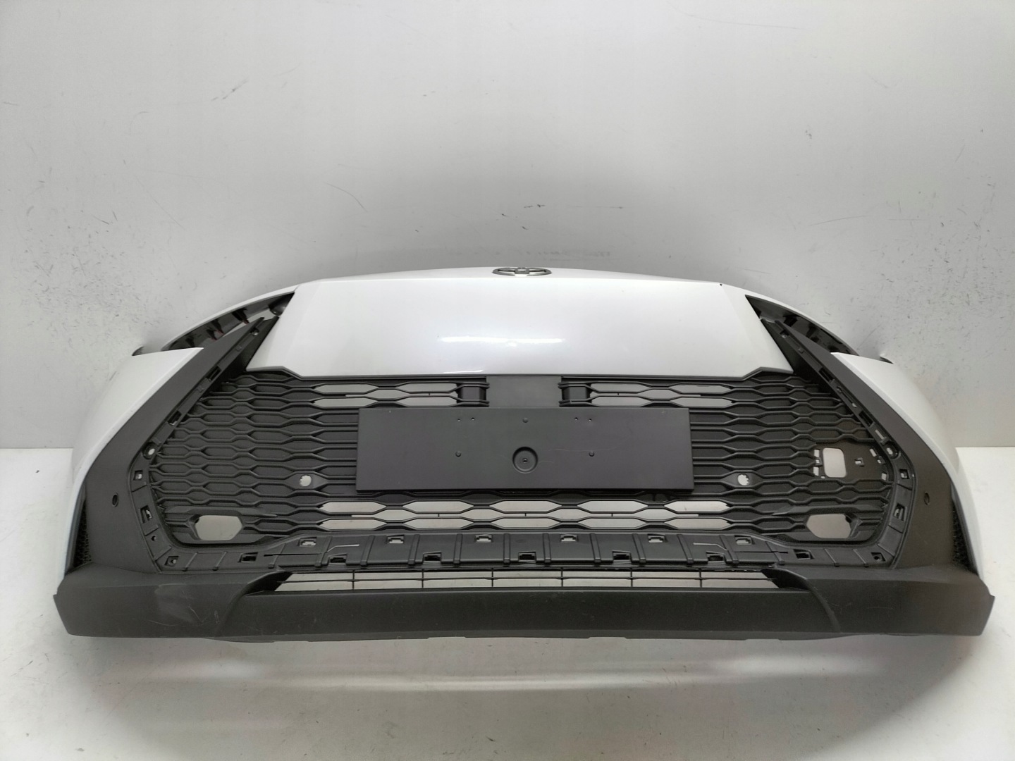 front bumper front TOYOTA CHR C-HR II 23