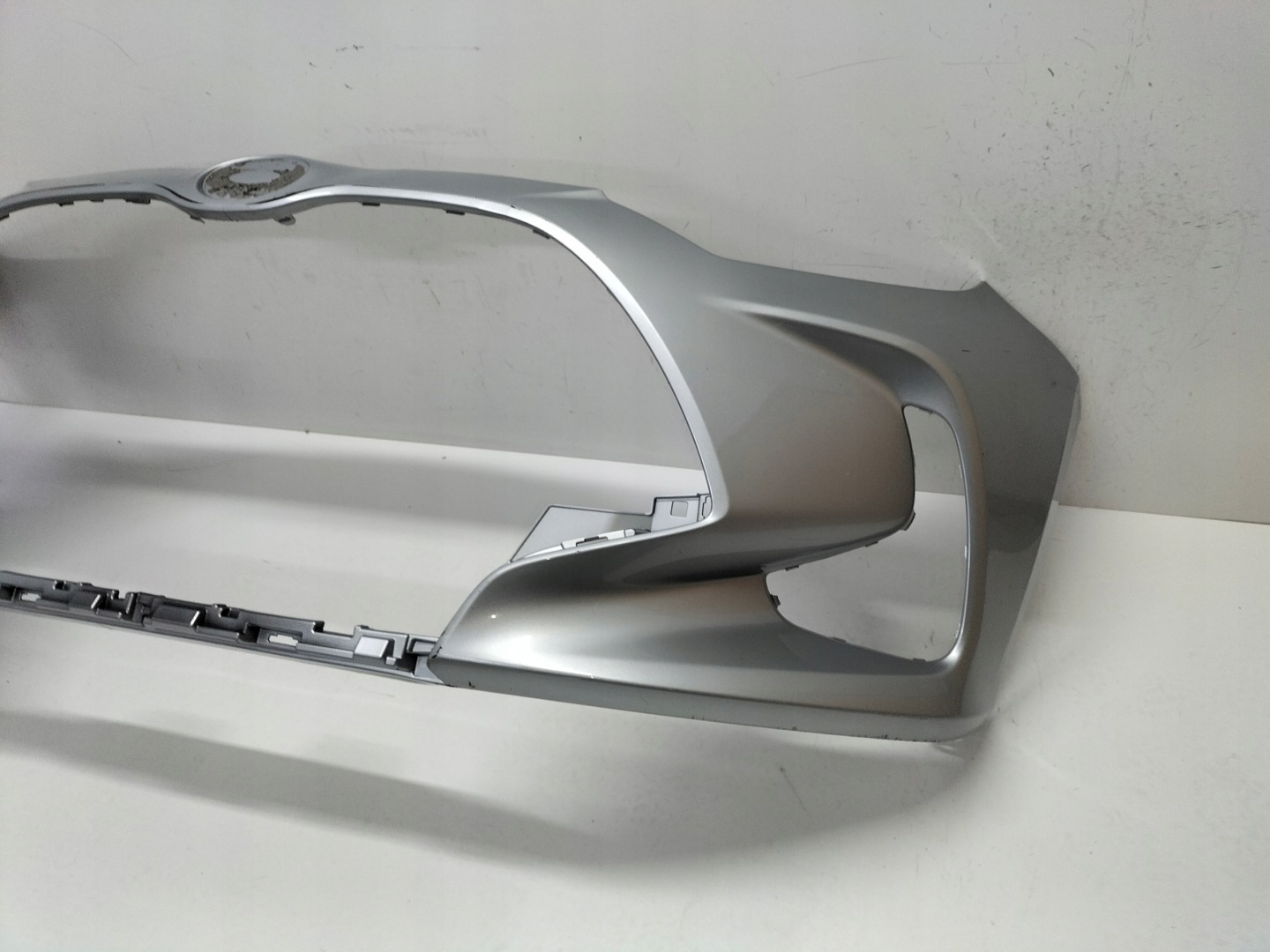 front bumper front TOYOTA YARIS 4 IV 20