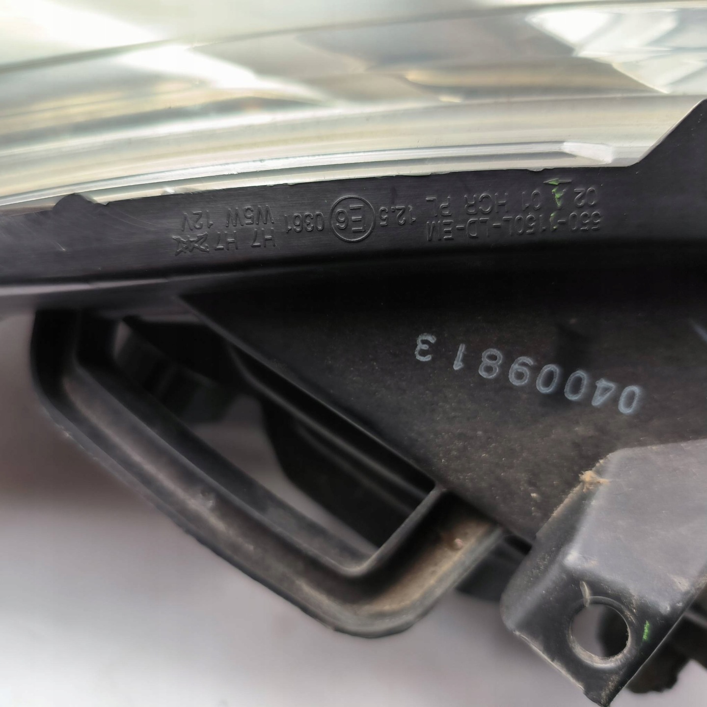 light left front UK PEUGEOT 508 and SW