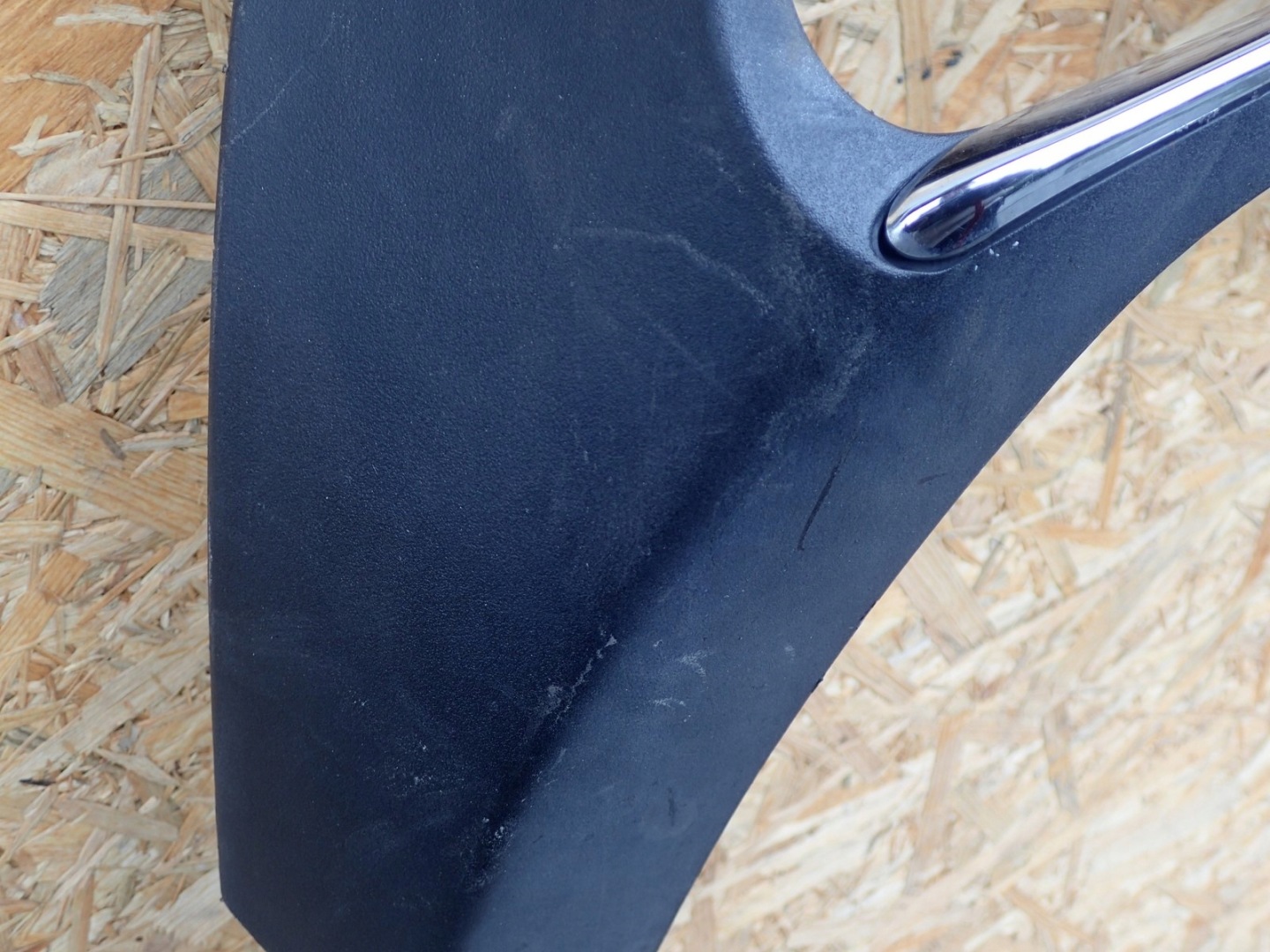 SPOILER ACCESSOIRES ARRIÈRE MERCEDES E KLASA 213 AMG 16