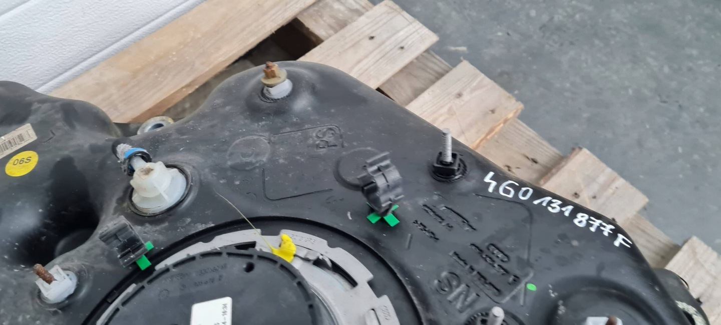 A6 C7 4G serbatoio LIQUIDO ADBLUE 2.0 TDI 4G0131877F