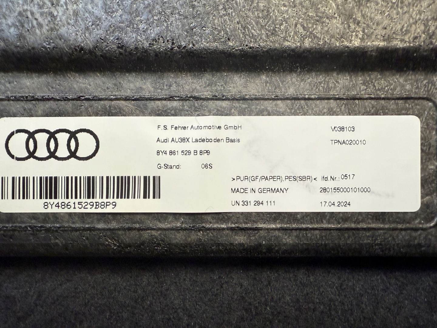 AUDI A3 8Y SPORTBACK floor boot 8Y4861529B