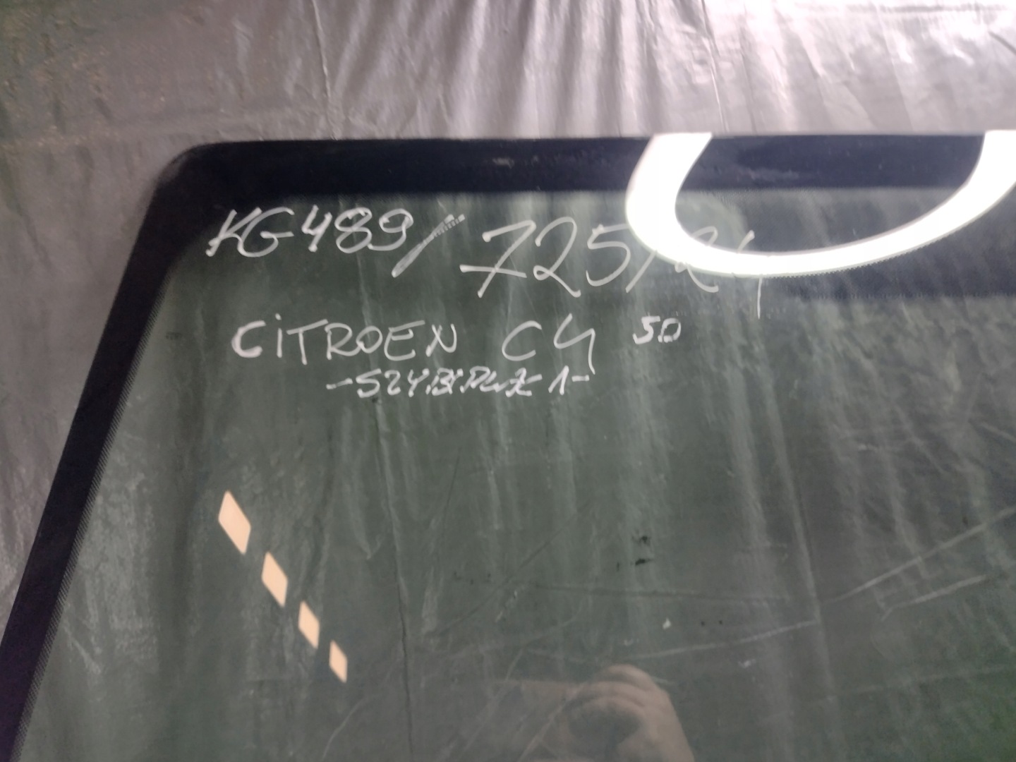 window iron Citroen C4 and 1 5D