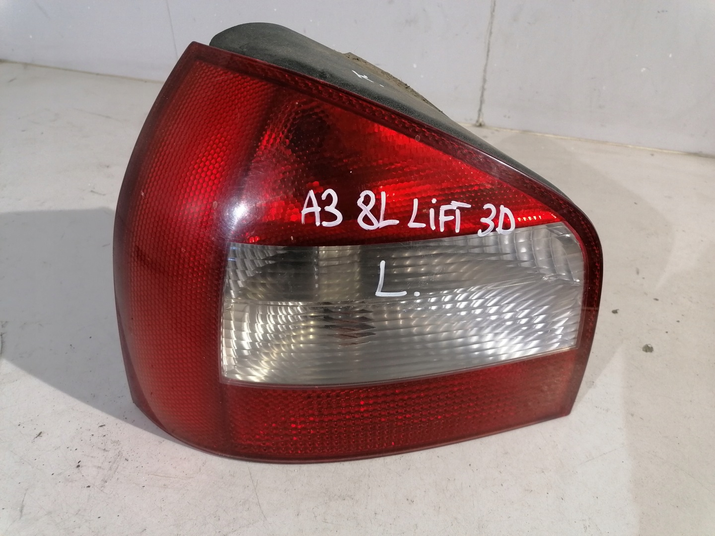 Audi A3 8L lift light left rear part rear