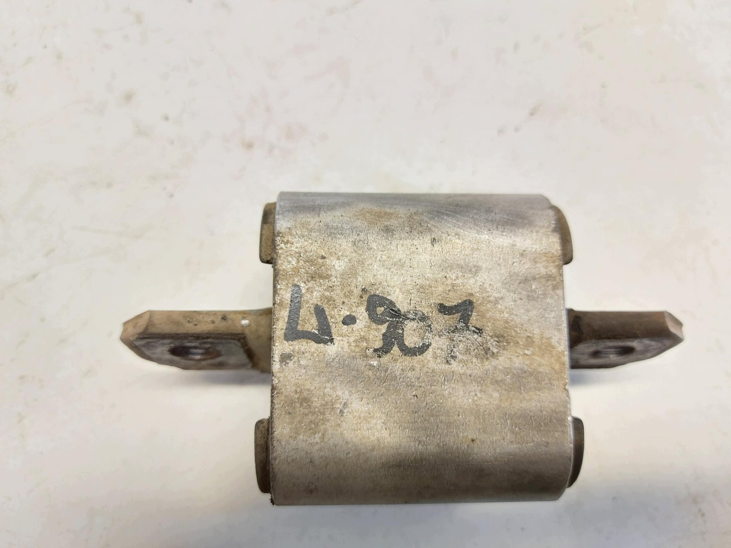 Mercedes Sprinter w907 2020, 2.1 CDI gearbox mount rear