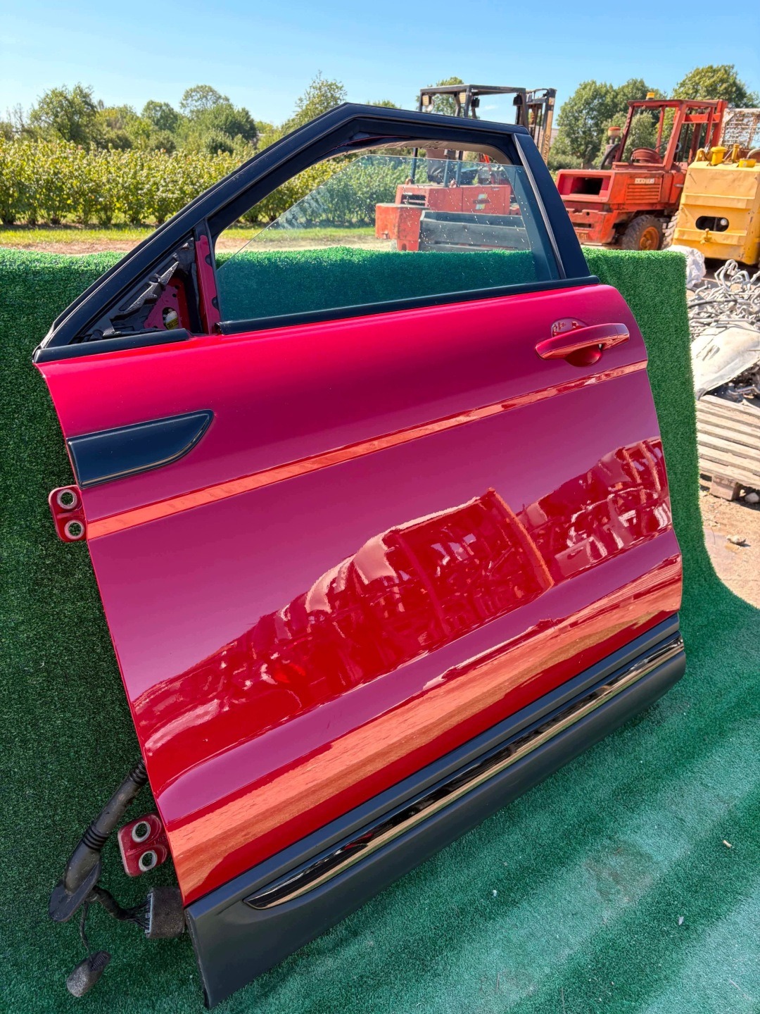 door LAND RANGE ROVER EVOQUE L538 colour 868 FIRENZE RED left front left