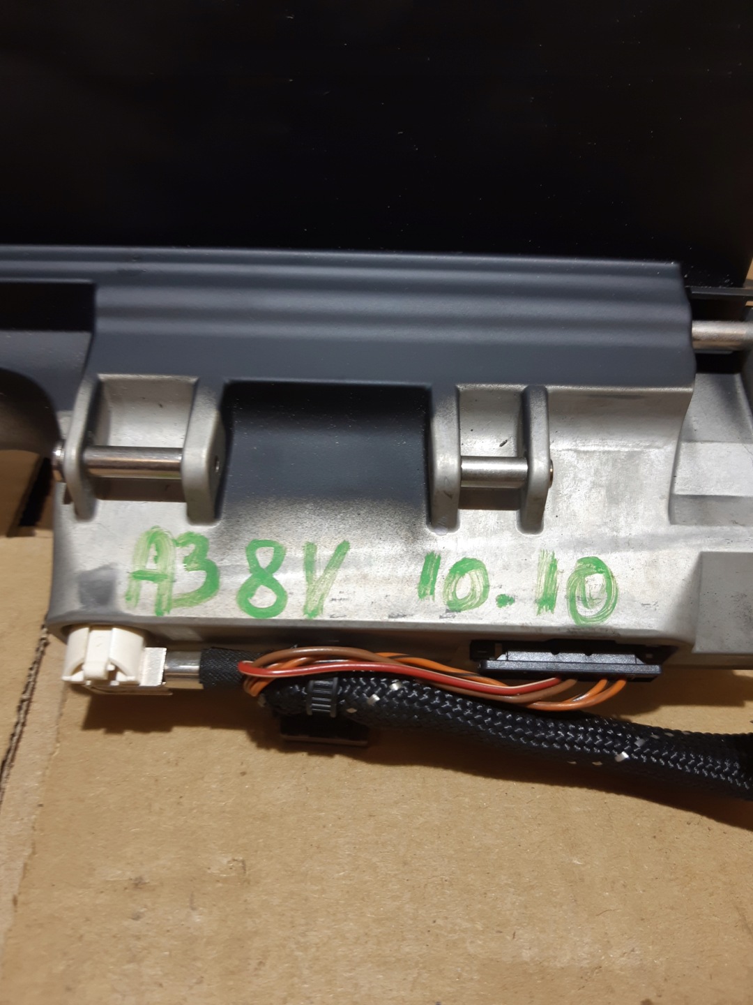 AUDI A3 8V display LCD MMI navigation devices 8V0857273M