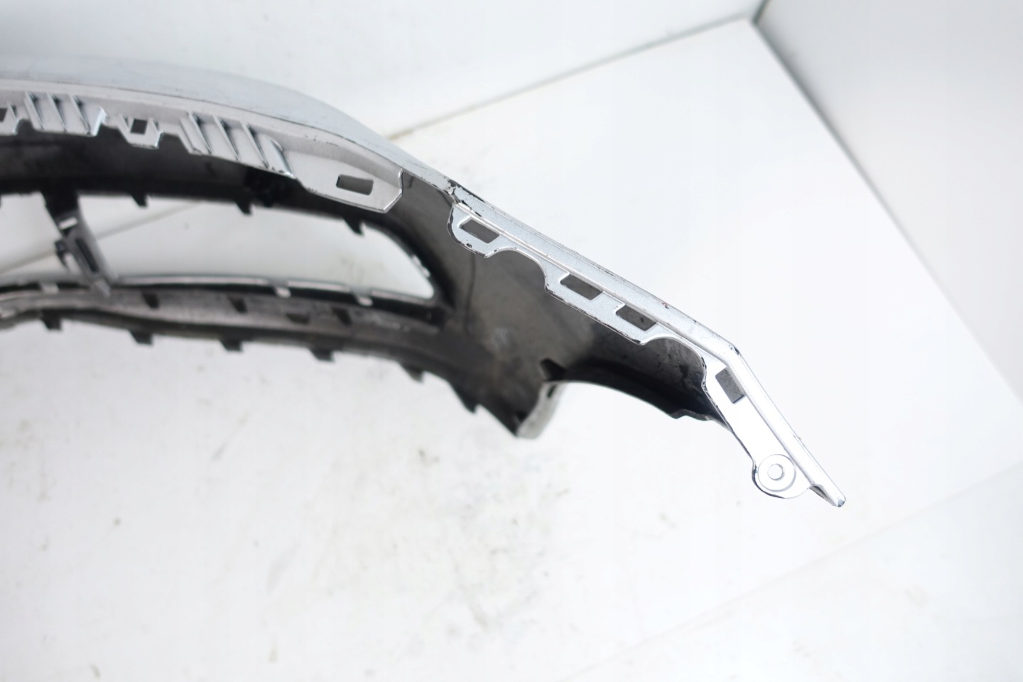 bumper front front VW TOURAN III 5TA 5TA807217AL