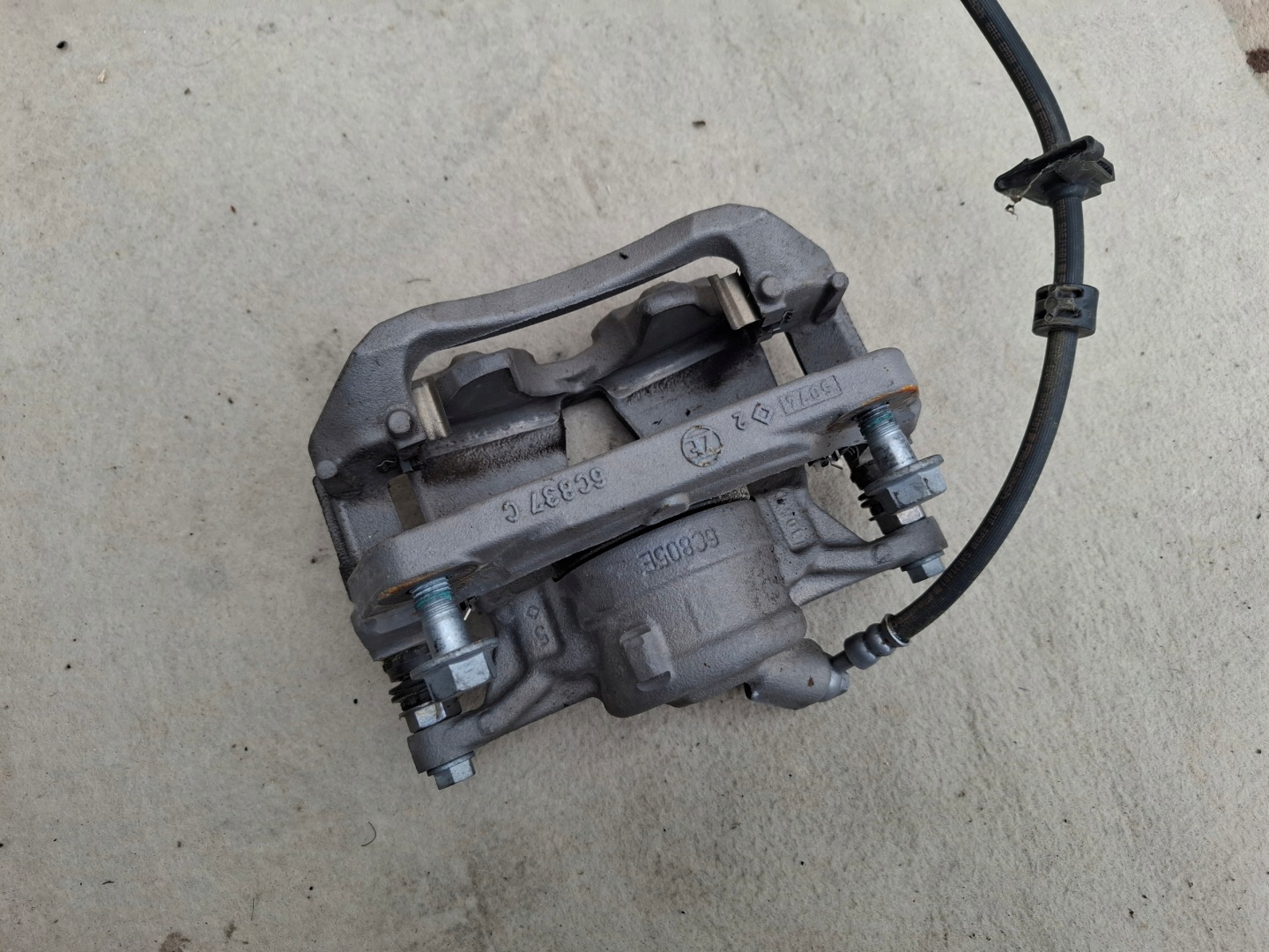 Peugeot PARTNER IV BERLINGO IV caliper brake front left 24r