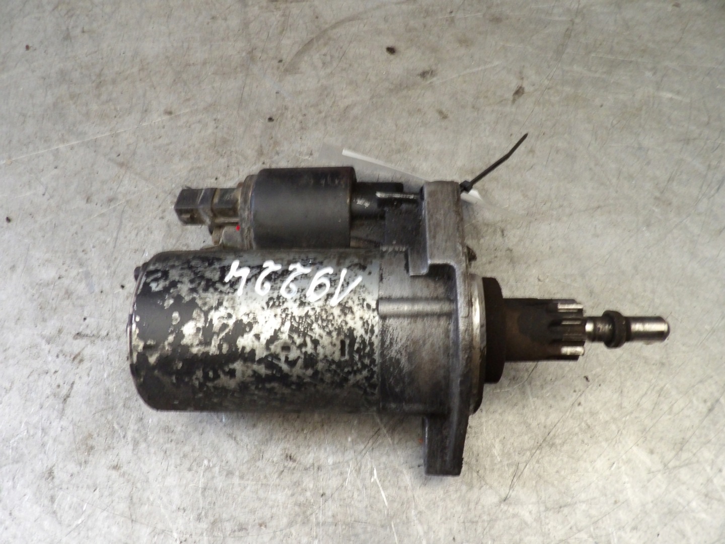 Audi A3 a 8L startér 02A911023 0001107022