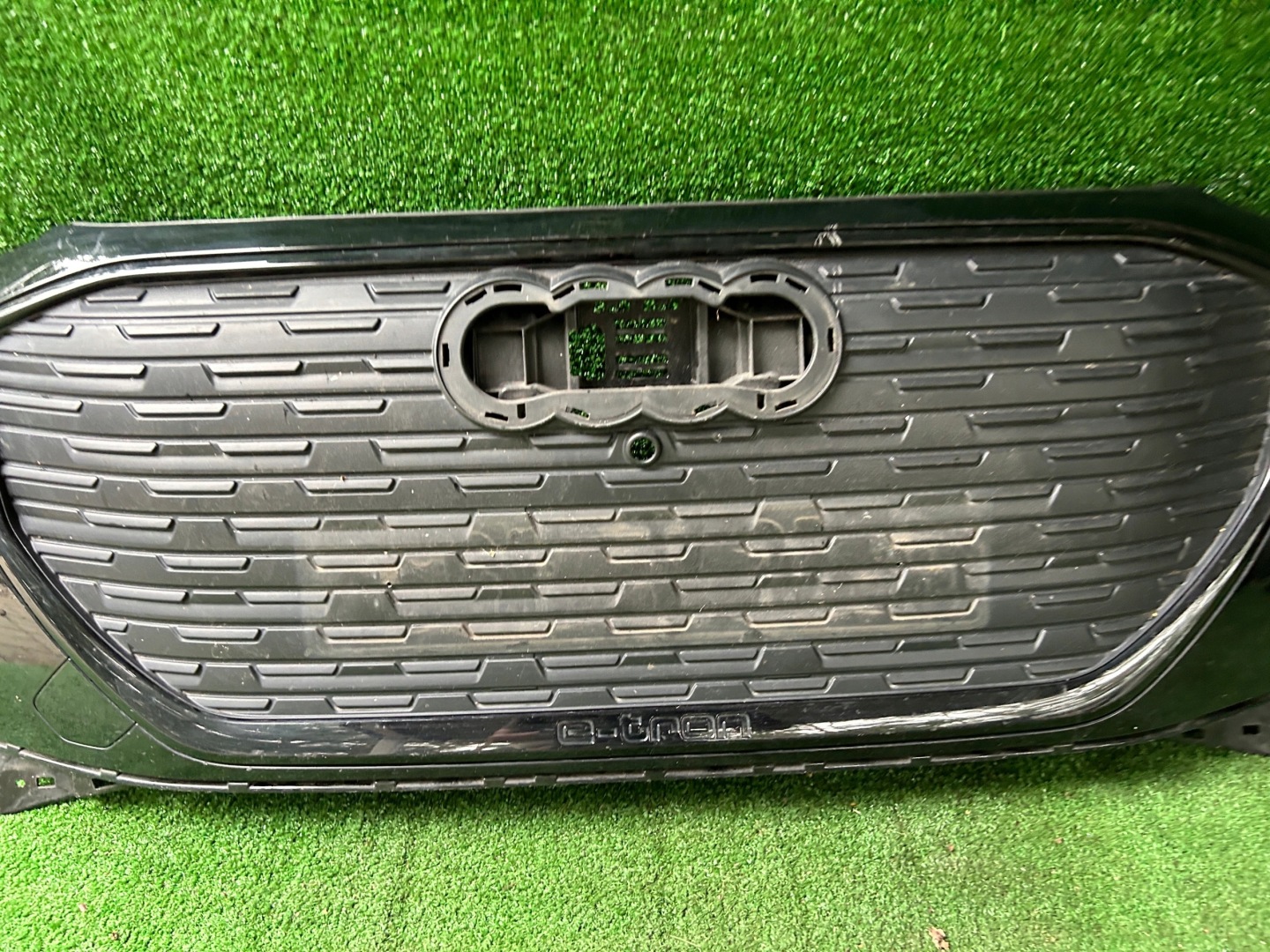 Audi Q4 E-Tron GRIGLIA Paraurti Traversa 89A807725 89A807233