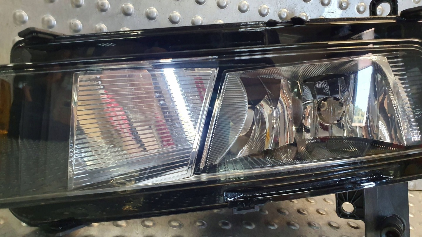 Nebelscheinwerfer links VW TOURAN II 2 15- 5TA941661