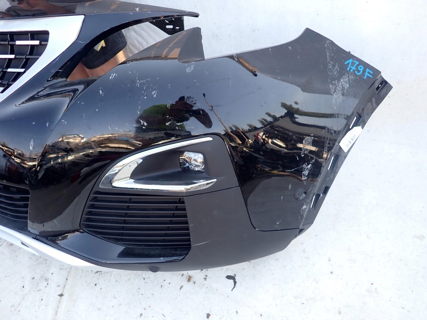 PEUGEOT 3008 II 16- bumper front front 6PDC