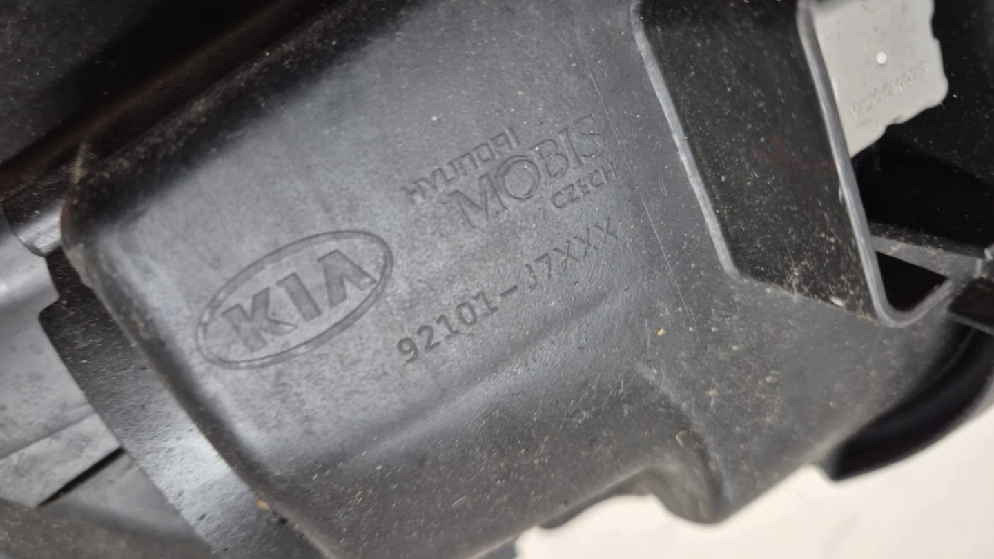 KIA X-CEED XCEED 19- light left front front FULL LED 92101-J7XXX