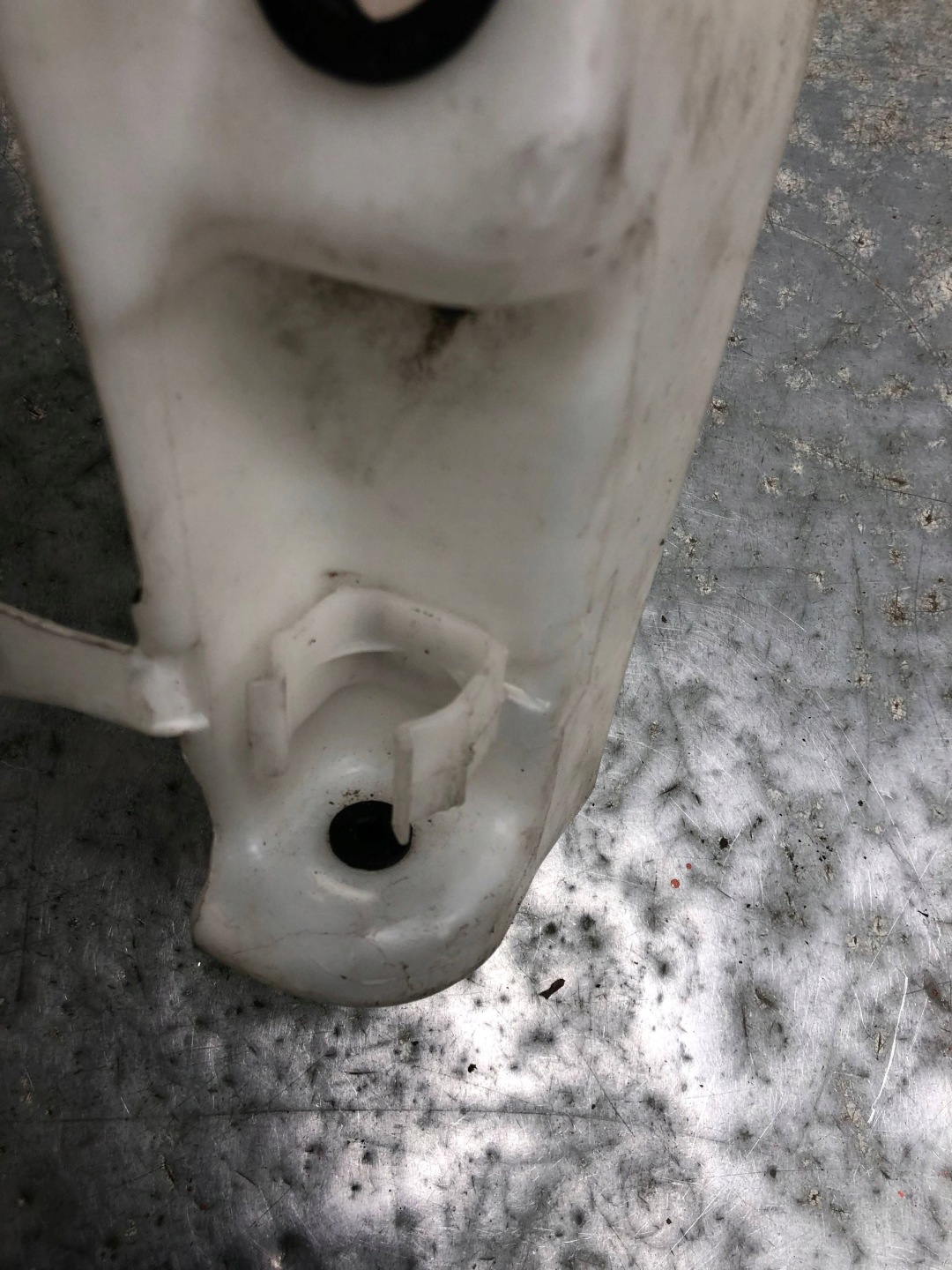 washer fluid tank AUDI A4 B8 A5 XENON 8T0955453C