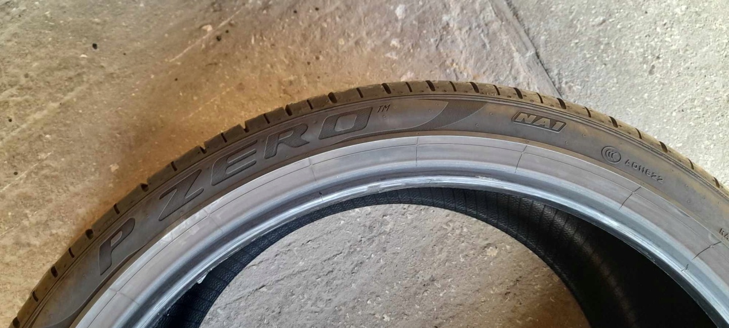 PIRELLI P ZERO 305/30R21 100Y NA1