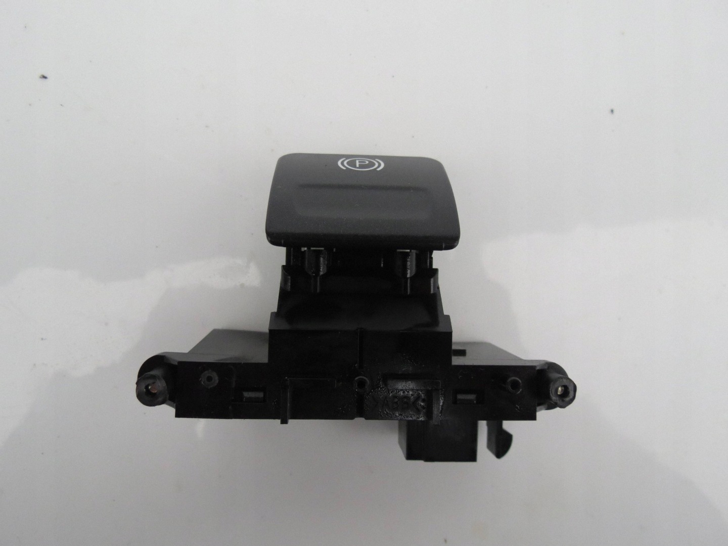 button switch electric brake VOLVO V60 2.0 D 120KM 31433500