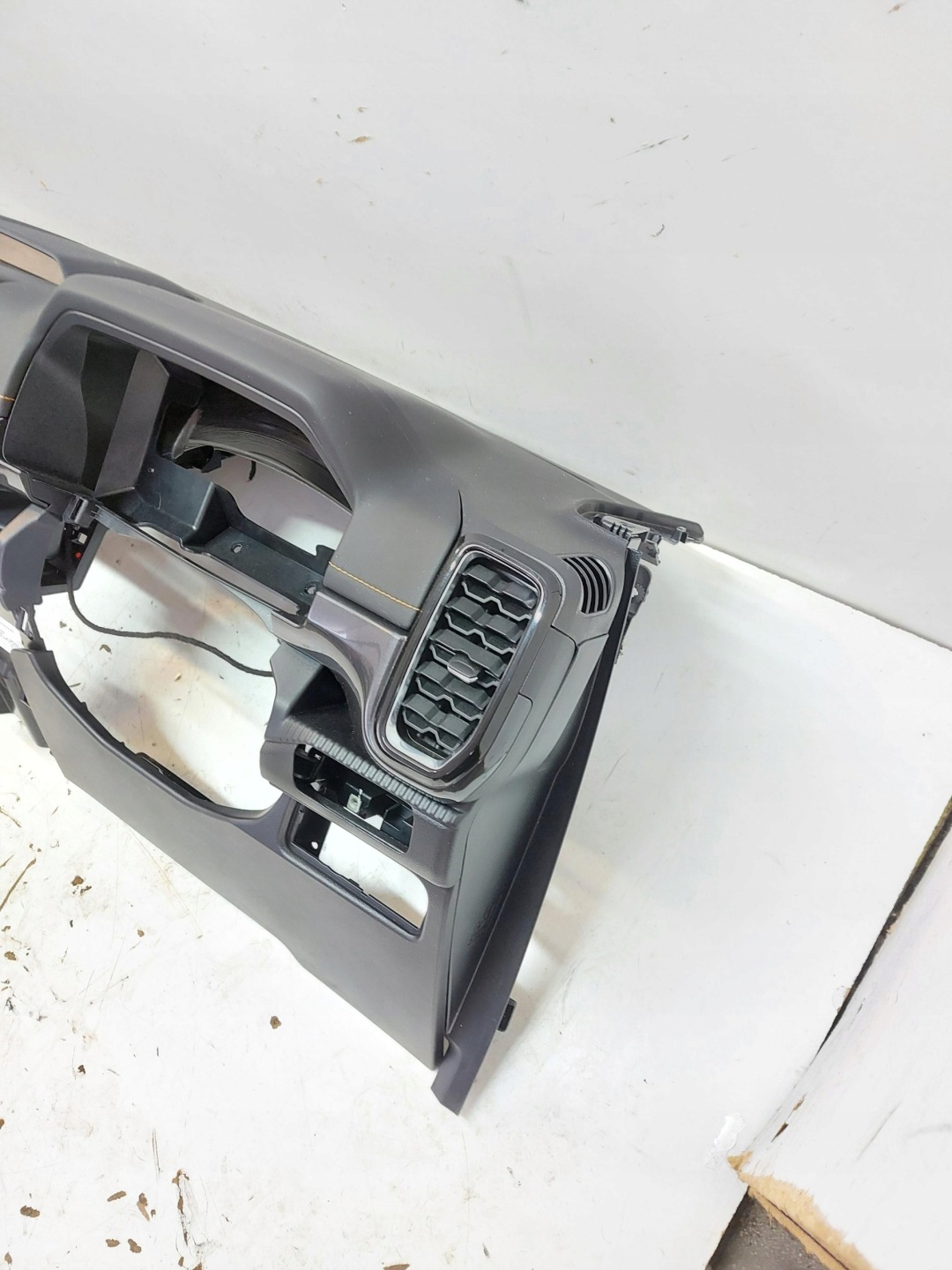 Ford Ranger VI 6 2023r console dashboard cockpit UK GB ANGLIK