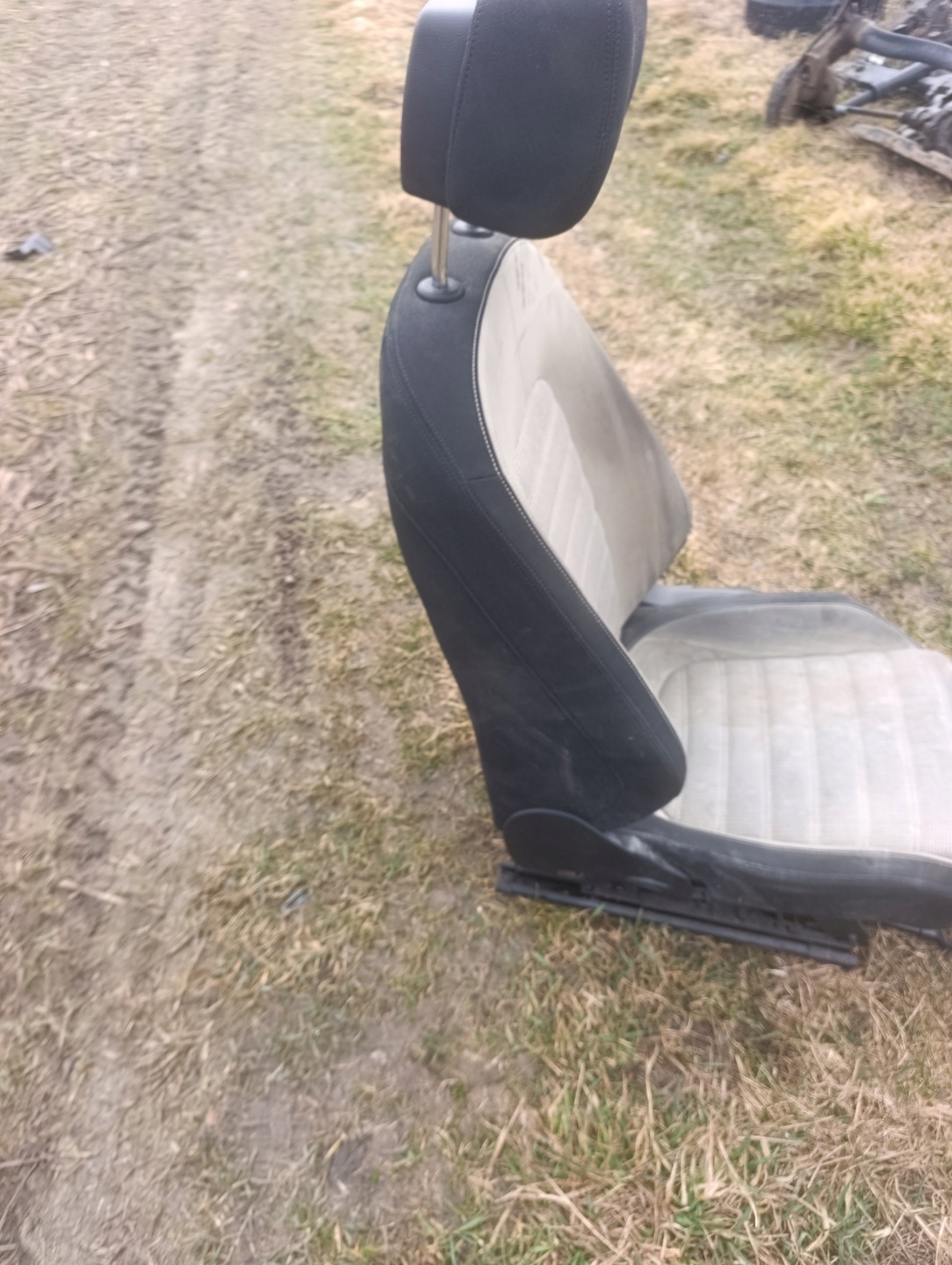 seat front front left vw cc grzany electrical z seat airbag