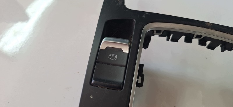 control panel radio MMI AUDI A4 B8 8T0919611WFX