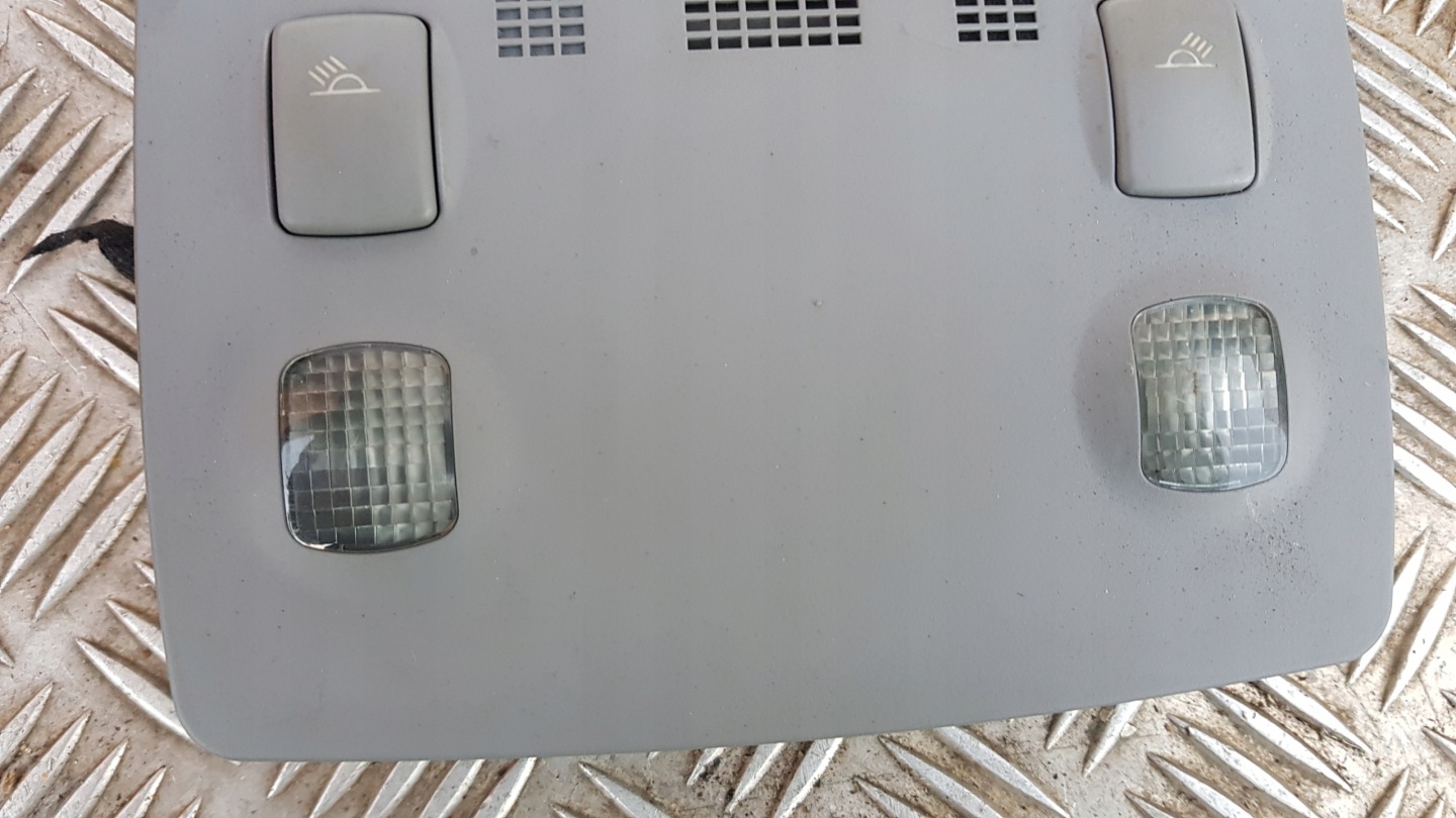 AUDI A4 B6 OSWIETLENIE light roofs cabs front KOMBI