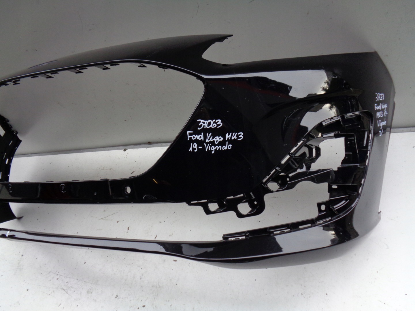 front bumper FORD KUGA MK3 19- VIGNALE NR 37063