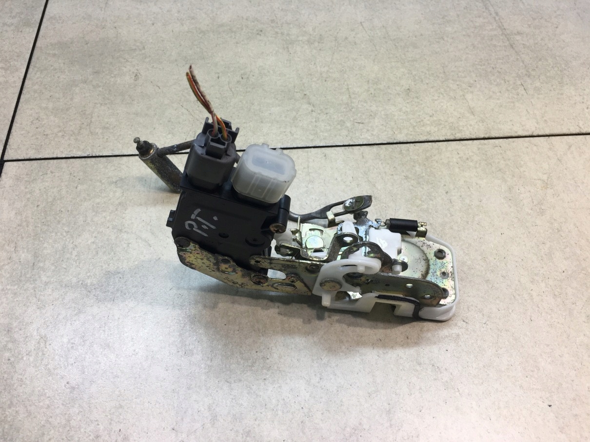 lock door left rear part HONDA HR-V and 5 PIN
