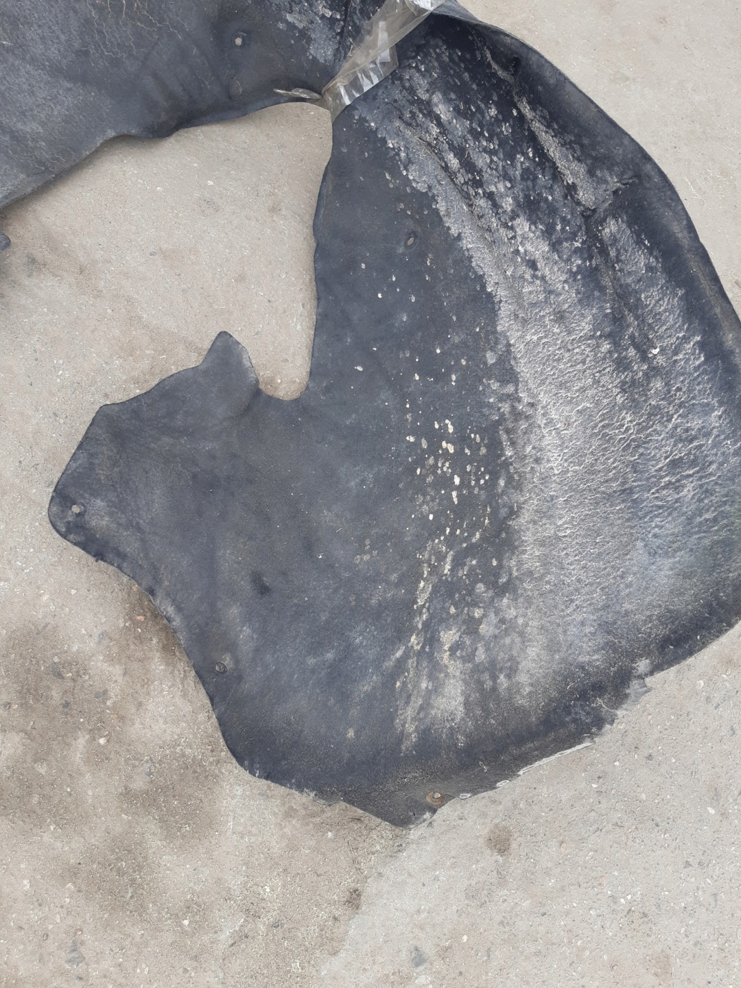 AUDI Q7 4L mudguard side left front front