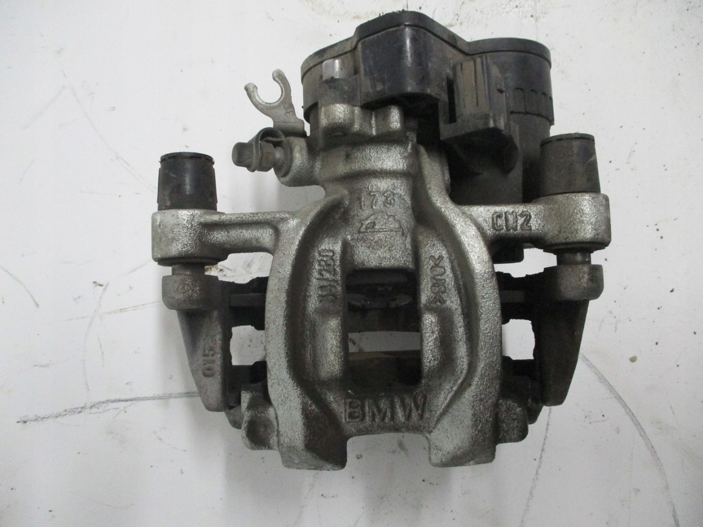 caliper calipers MINI F56 EV 8831988 8831987 rear part rear