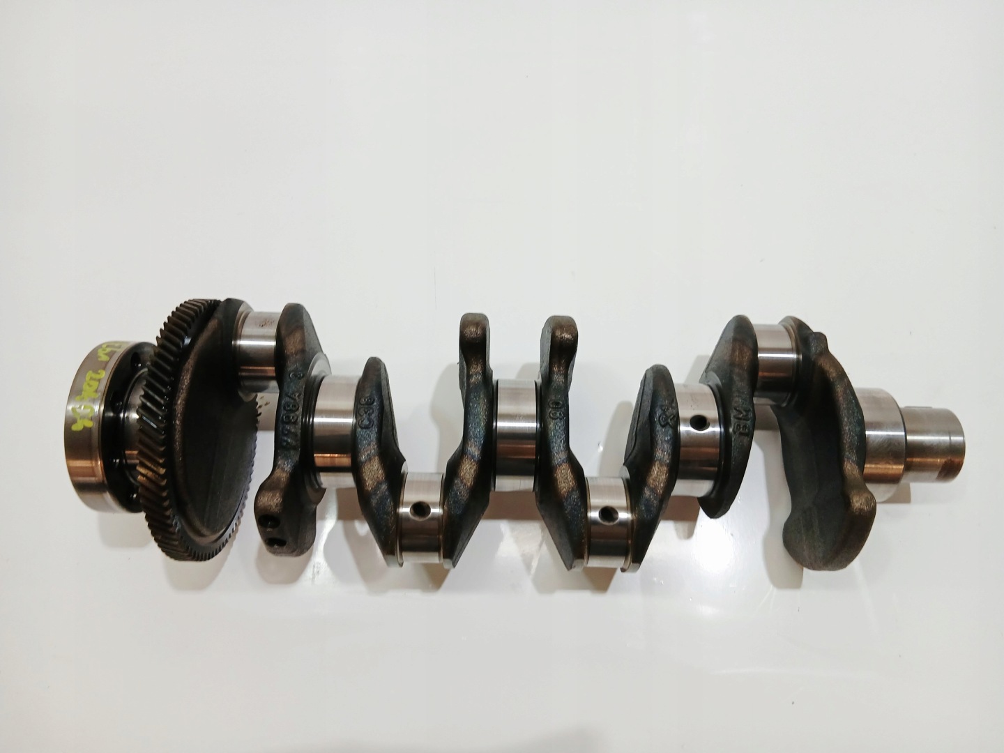 crank BMW E60 2.0 D 204D4 OE 7798473