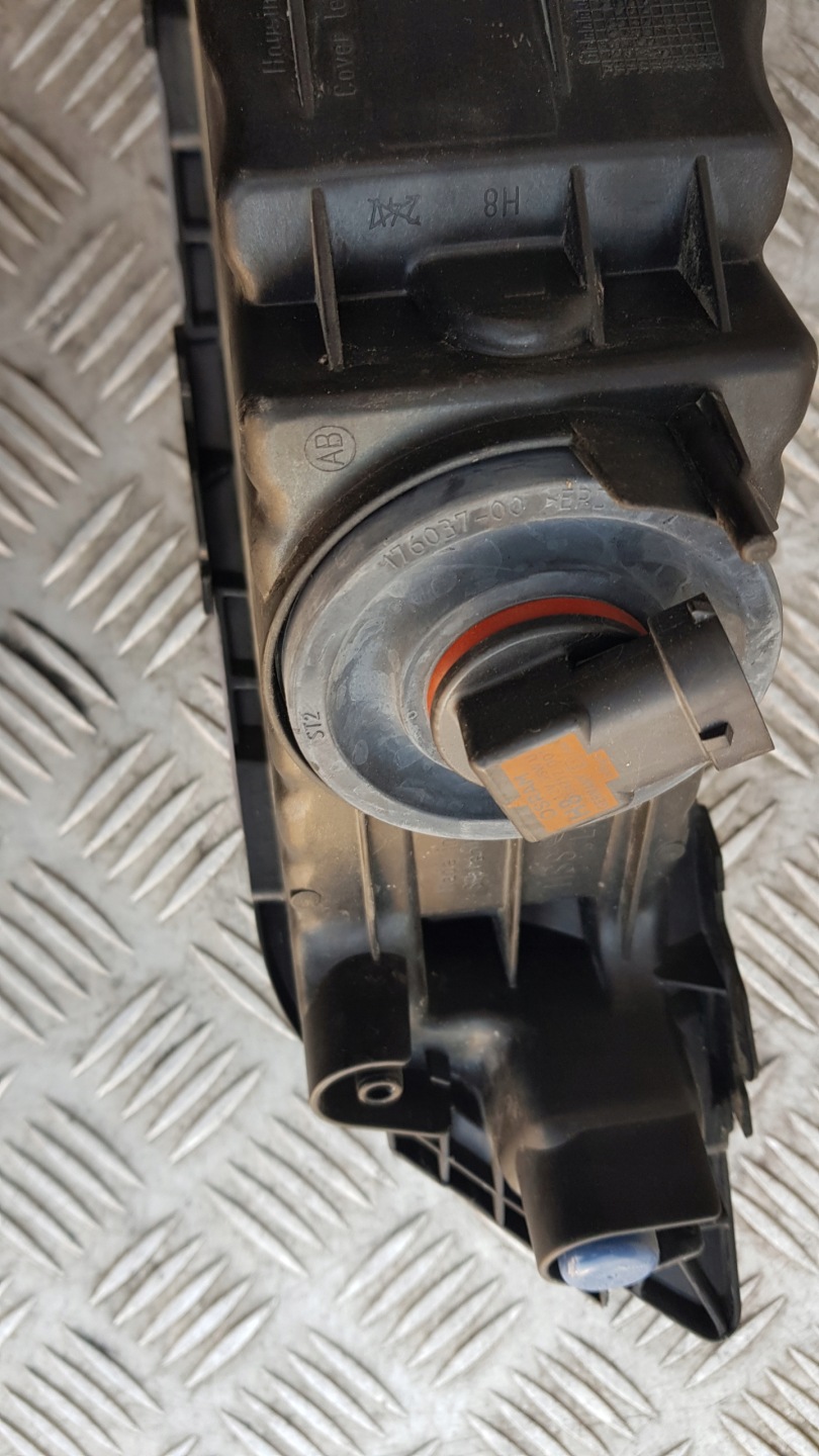 SKODA SUPERB III fog light left front 3V0941699A