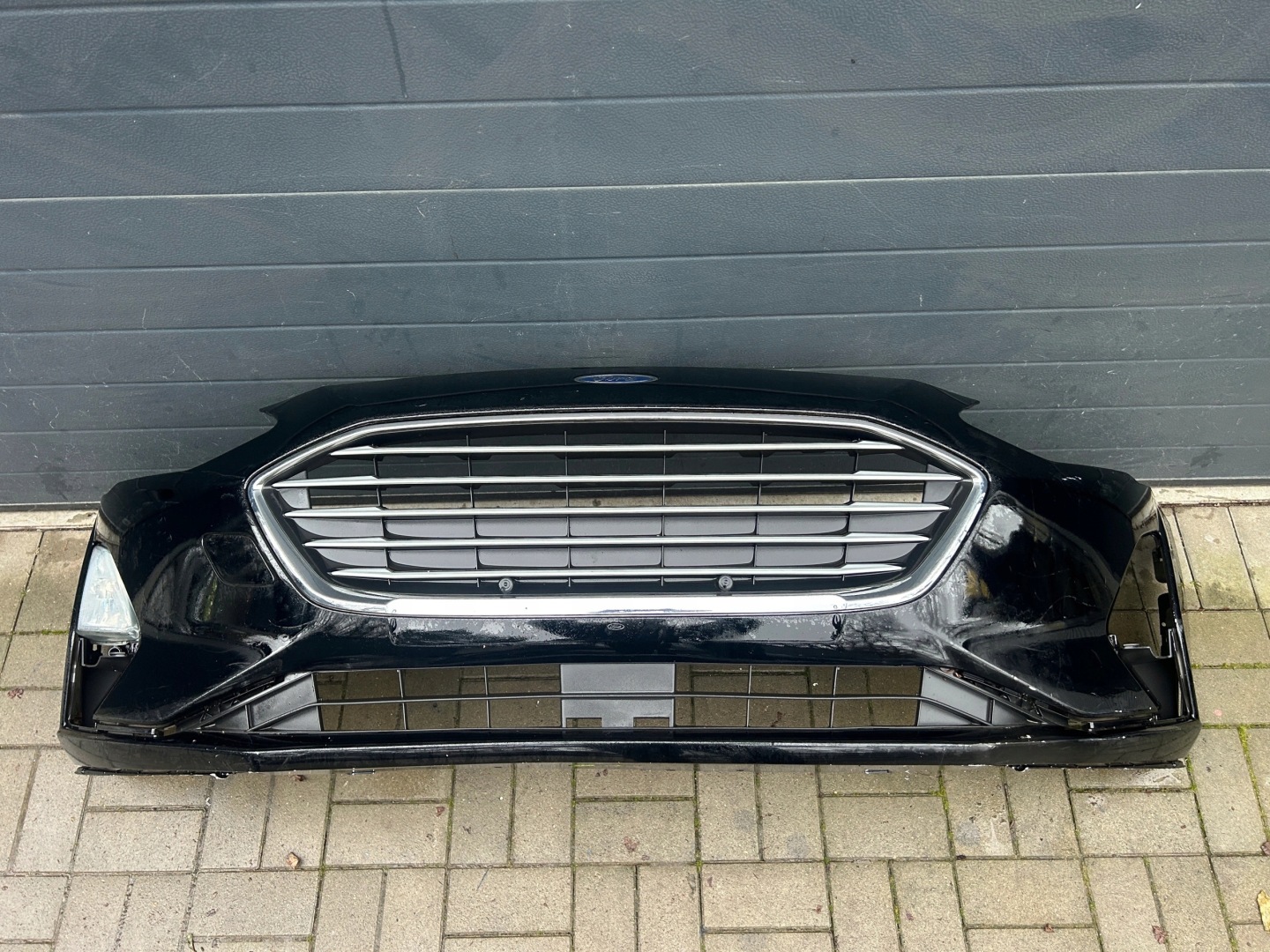 Ford Focus Mk4 Mk-4 18- nárazník předek přední