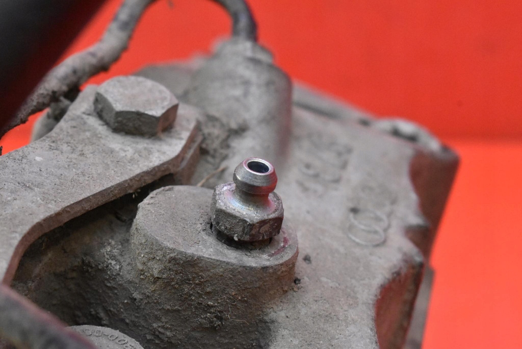 caliper brake left front AUDI A8 D3 3.0 TDI 233 KM QUATTRO LIFT 05-07