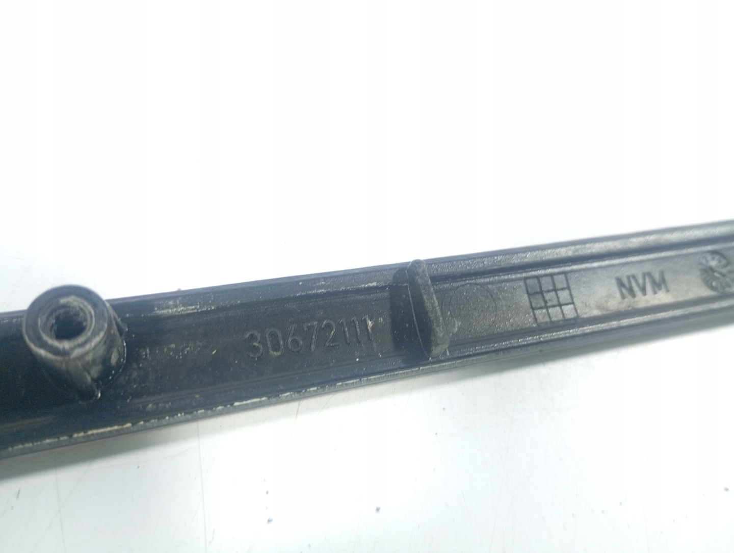 VOLVO V70 05-08 frame cover consoles CENTRALNEJ OE 30672111