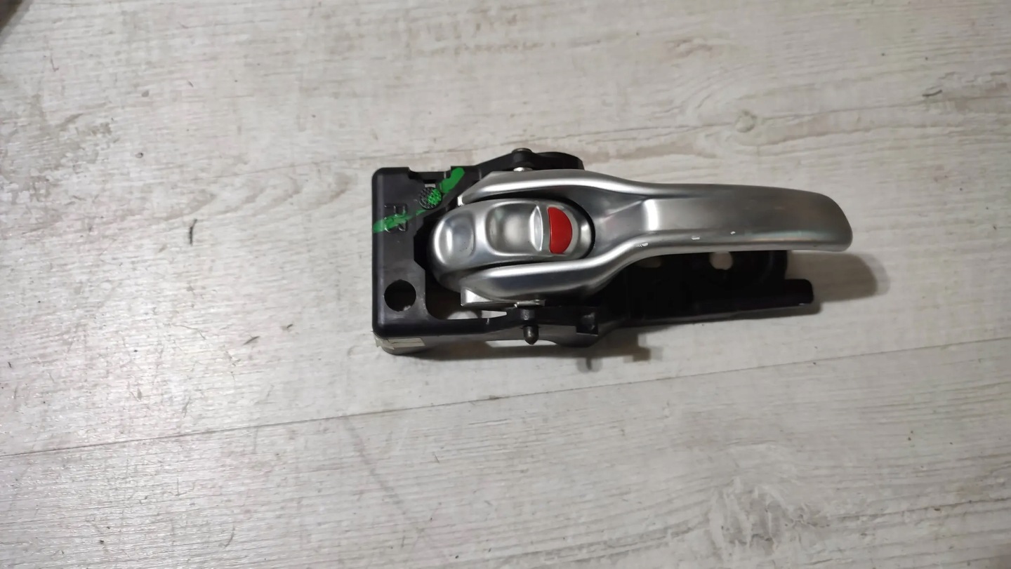 Jeep Cherokee KL 15r. 2.0d handle wewnetrza right rear part