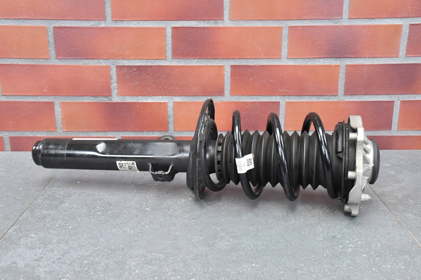 shock absorber right front front BMW X1 U11 6897370