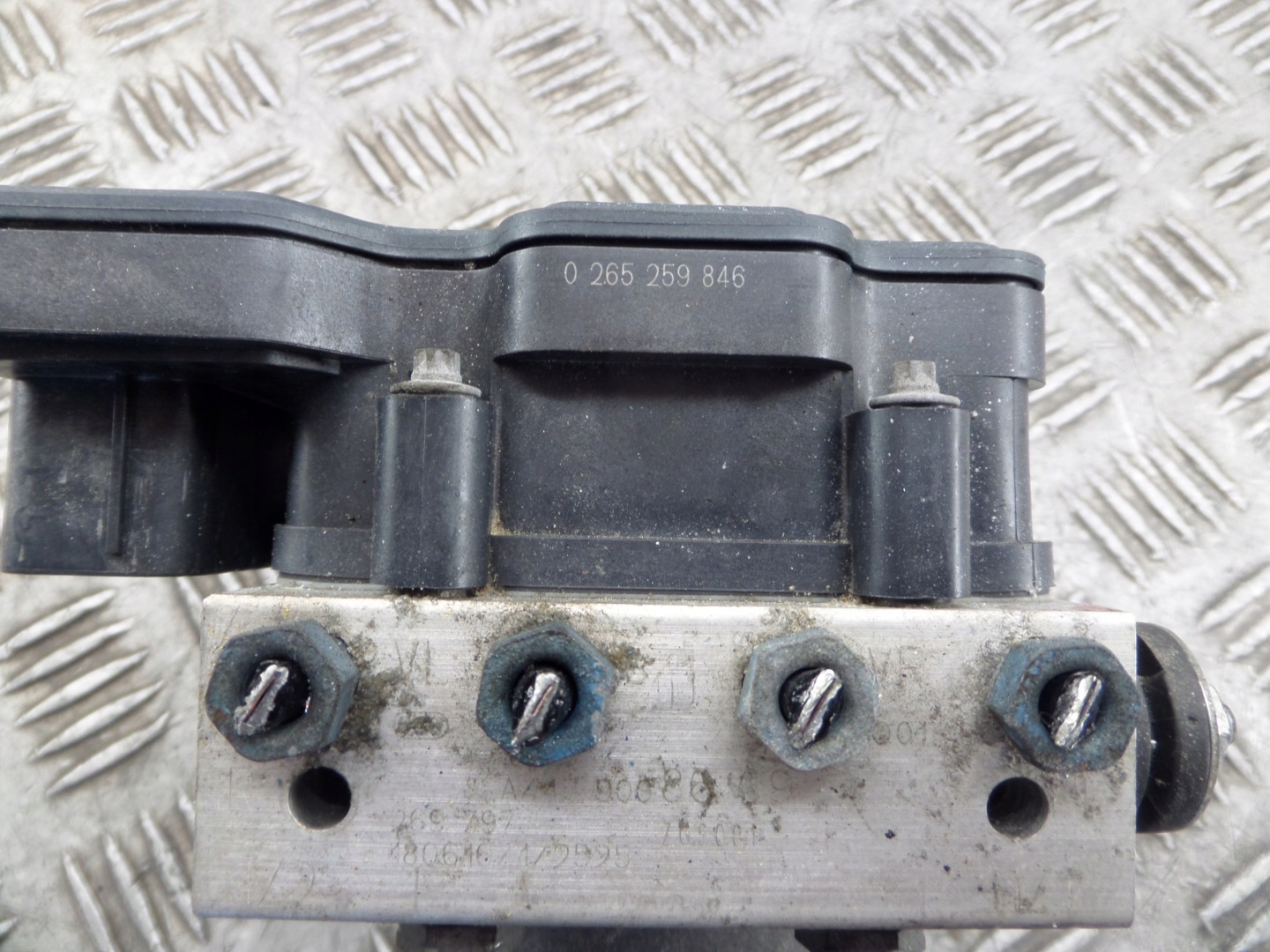 MERCEDES VITO W447 pump control unit ABS A4479008609