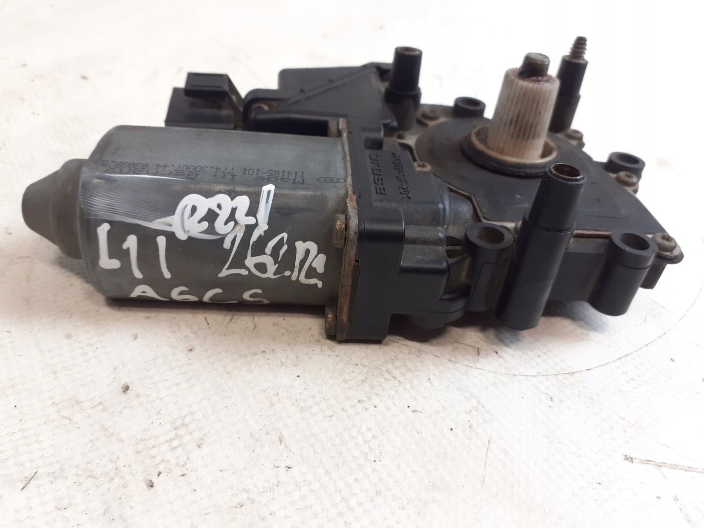 AUDI A6 C5 mini motor windows right rear part