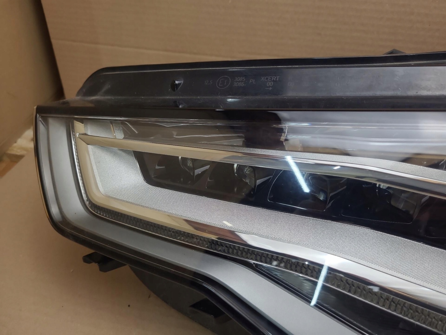 light front left side Audi A6 C7 2012 4G0941033