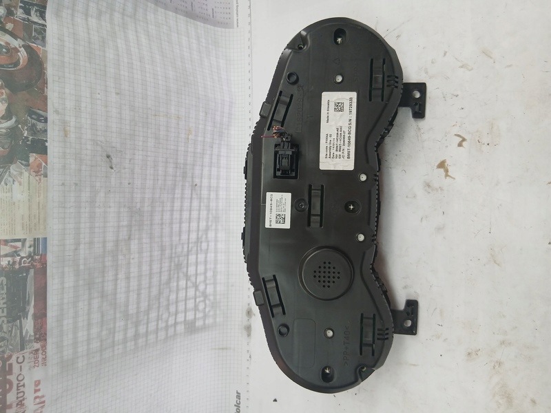 dials FOCUS MK3 BM5T10849BCG
