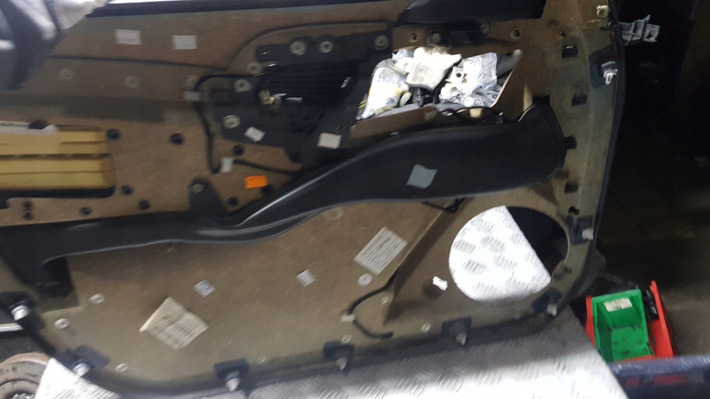 MERCEDES W220 side upholstery right