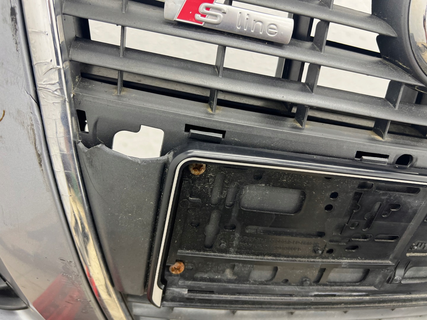 Paraurti Anteriore completo LAVAFARI AUDI A6 C6 LY7J