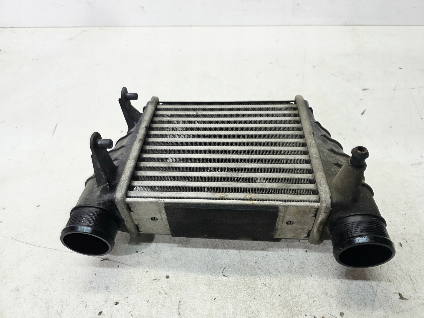 radiator air intercooler right AUDI A4 B7 2.0 TFSI 8E0145806M