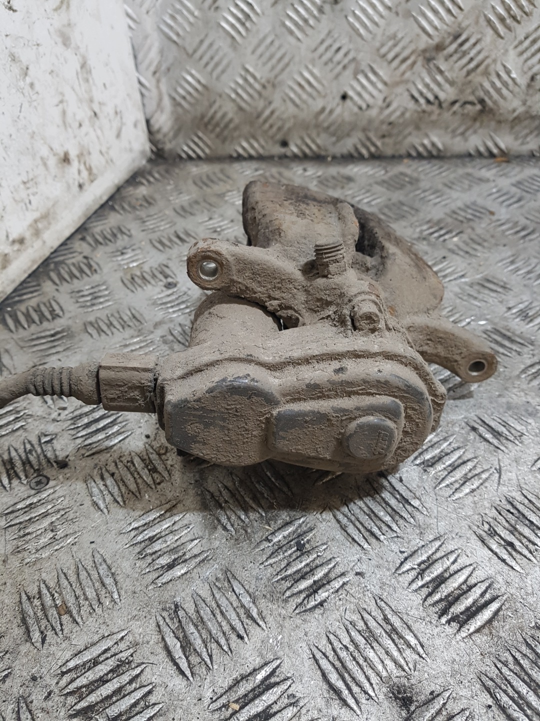 caliper brake left rear part rear AUDI A4 B8