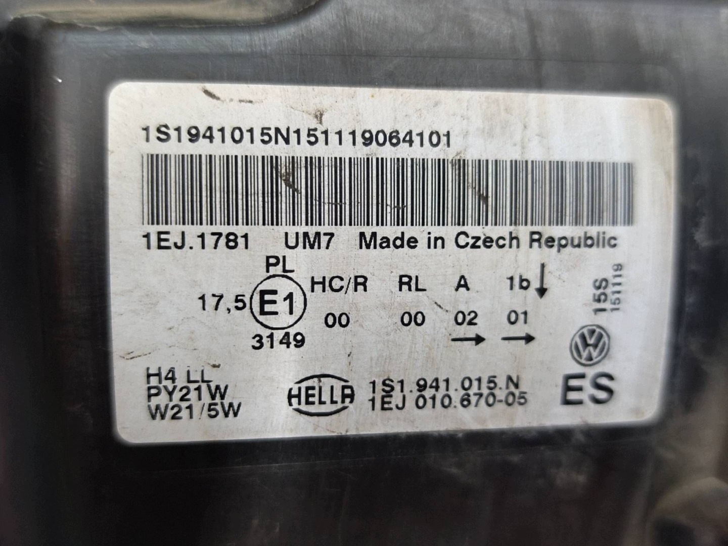 REFLEKTOR left front VW UP 11- NR.R1562