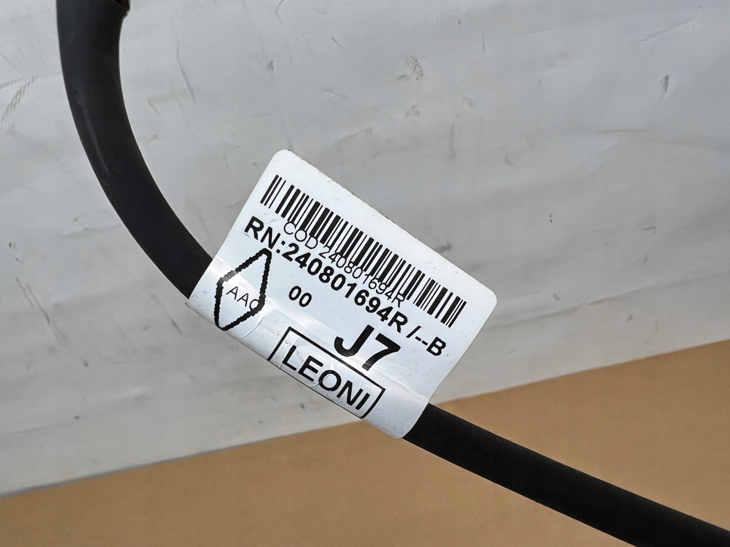 Twingo III Batteriemanagement Sensor 240801694R